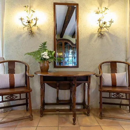 La Maison Louverie *