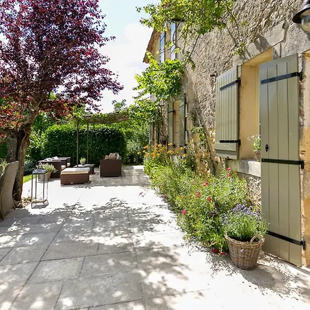 La Maison Louverie Hotel *